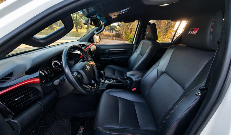 TOYOTA HILUX 4X4 DC GR-S II V6 VVTI 2020 lleno