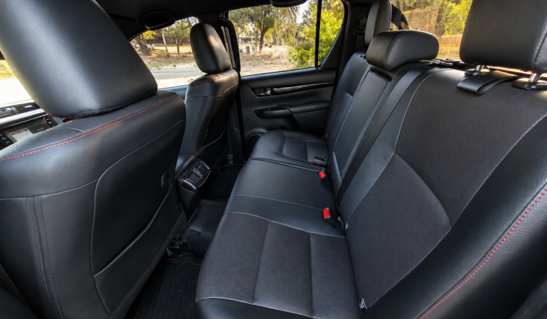 TOYOTA HILUX 4X4 DC GR-S II V6 VVTI 2020 lleno