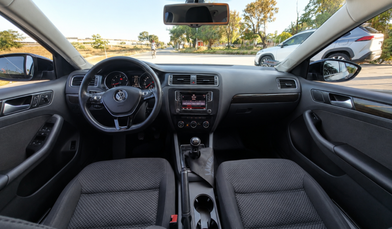 VOLKSWAGEN VENTO 2.5 ADVANCE MT 2016 lleno