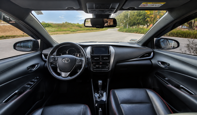 TOYOTA YARIS S 1.5 CVT 5P 2022 lleno
