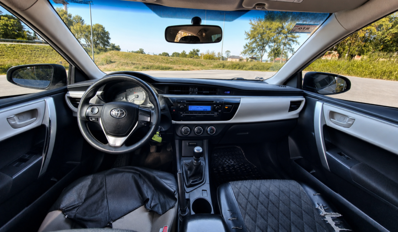 TOYOTA COROLLA XLI 1.8 6MT 2015 lleno