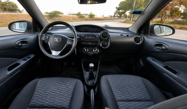 TOYOTA ETIOS XS 1.5 6MT 5P 2015 lleno