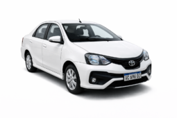 TOYOTA ETIOS XLS 1.5 5P L18 2018 lleno