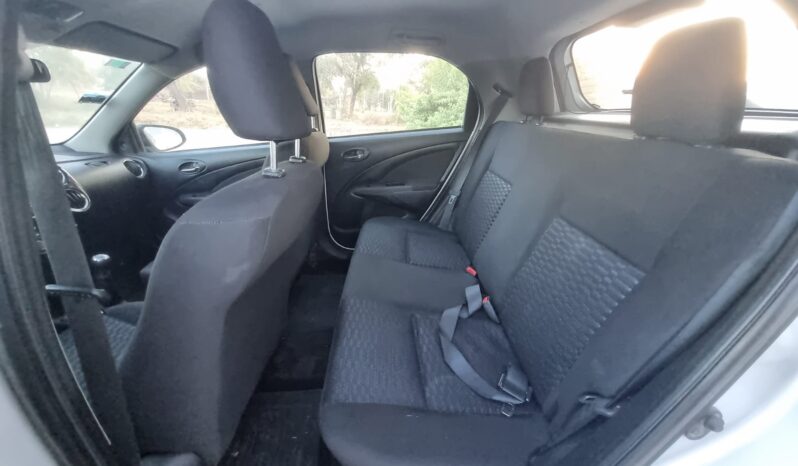 TOYOTA ETIOS XS 1.5 6MT 5P 2015 lleno
