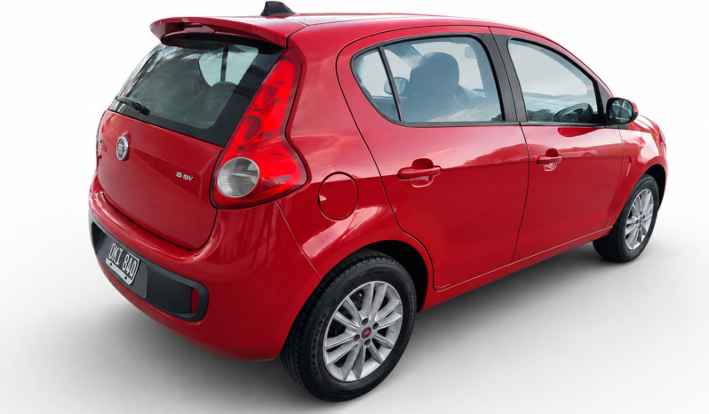 FIAT PALIO ESSENCE 5P 2015 lleno
