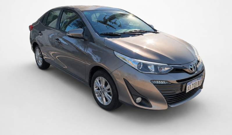 TOYOTA YARIS XLS 1.5 6MT 4P 2021 lleno