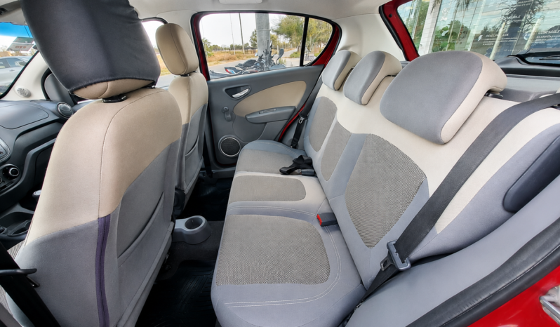 FIAT PALIO ESSENCE 5P 2015 lleno