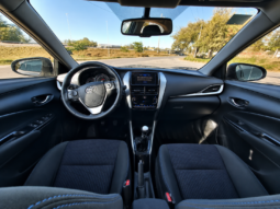 TOYOTA YARIS XLS 1.5 6MT 4P 2021 lleno