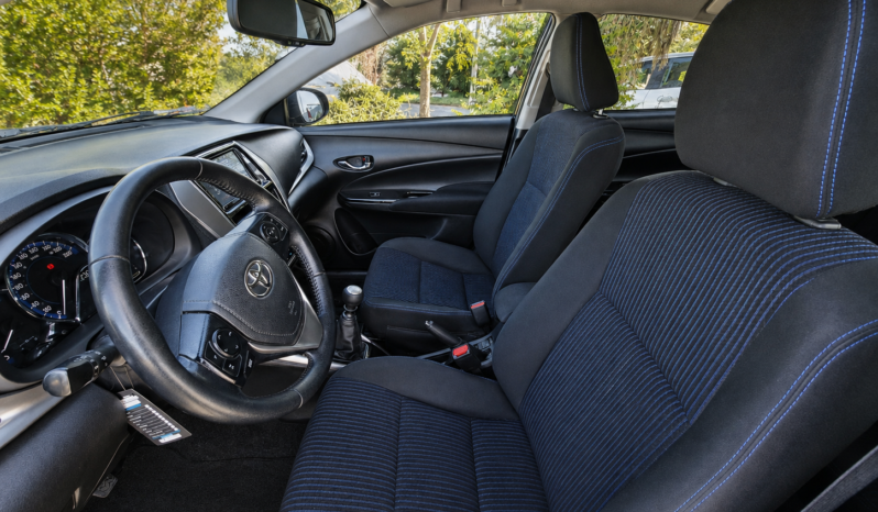 TOYOTA YARIS XLS 1.5 6MT 4P 2021 lleno