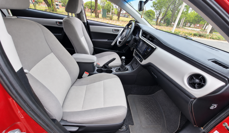 TOYOTA COROLLA XEI 1.8 6MT 2018 lleno