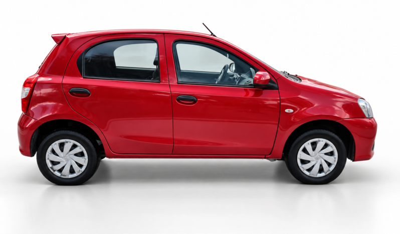 TOYOTA ETIOS X 1.5 6MT 2023 lleno