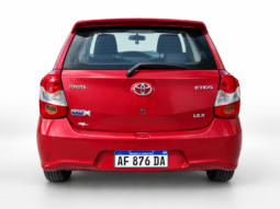 TOYOTA ETIOS X 1.5 6MT 2023