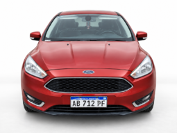 FORD FOCUS 4P MT SE PLUS 2017 lleno