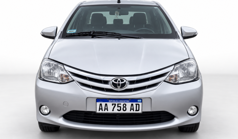 TOYOTA ETIOS XLS 1.5 4P L/18 2017 lleno