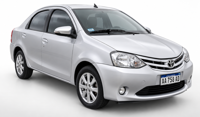 TOYOTA ETIOS XLS 1.5 4P L/18 2017 lleno