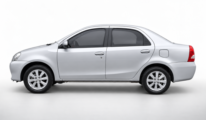 TOYOTA ETIOS XLS 1.5 4P L/18 2017 lleno