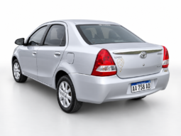 TOYOTA ETIOS XLS 1.5 4P L/18 2017 lleno