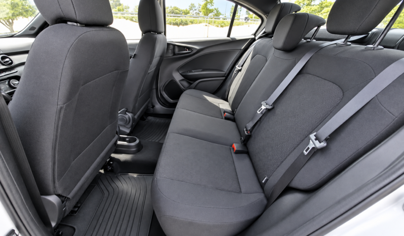 FIAT CRONOS DRIVE 1.3 GSE PACK PLUS 2025 lleno